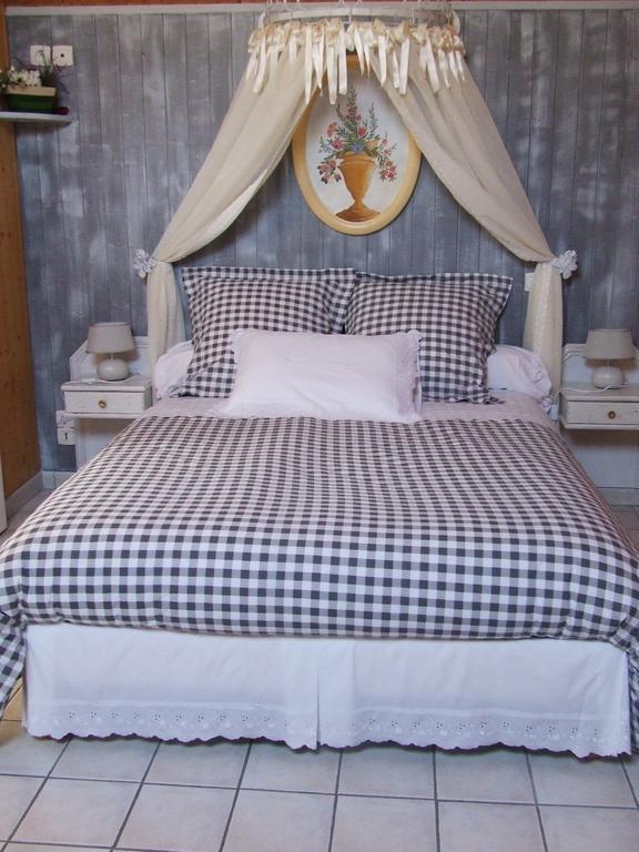 Gite Les Orchidees องเฟลอร์ ห้อง รูปภาพ